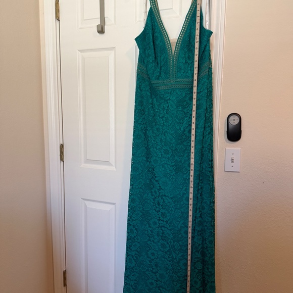 NWT David Bridal All Over Lace Sleeveless Full Length Gown/Dress Jade Sz 18 - Picture 4 of 13
